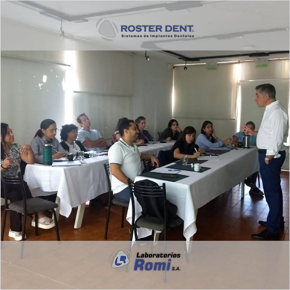 Curso Inicial de Implantes Dentales.